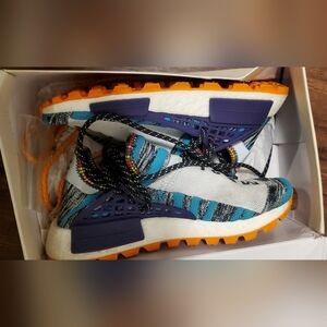 Human Race “Solar Pack” men's sz5